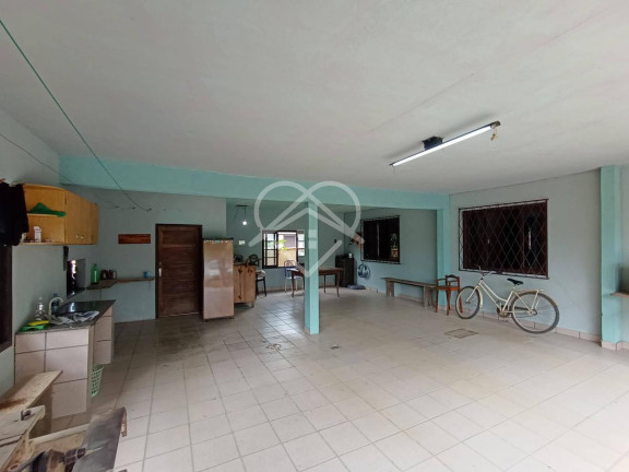 Imagem Casa com 5 Quartos à Venda, 220 m²