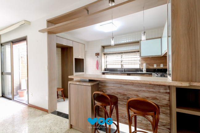 Imagem Casa com 3 Quartos à Venda, 280 m² em Chácara Das Pedras - Porto Alegre Imagem Casa com 3 Quartos à Venda, 280 m² em Chácara Das Pedras - Porto Alegre