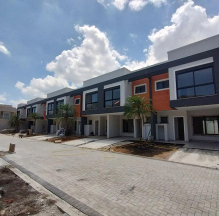 Imagem Casa com 3 Quartos à Venda, 121 m² em Boqueirão - Curitiba Imagem Casa com 3 Quartos à Venda, 121 m² em Boqueirão - Curitiba