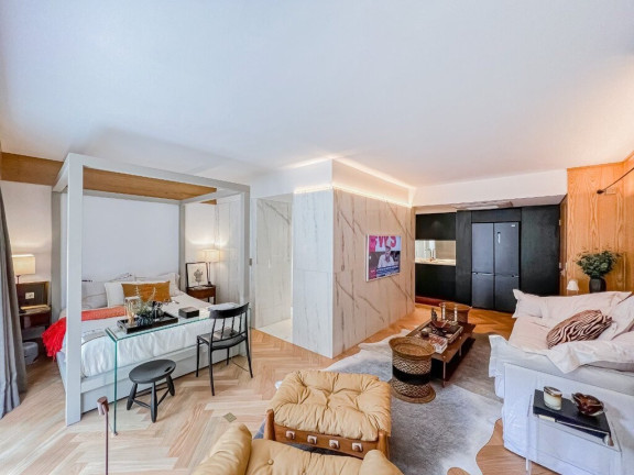 Imagem Apartamento com 1 Quarto à Venda, 84 m² em Três Figueiras - Porto Alegre Imagem Apartamento com 1 Quarto à Venda, 84 m² em Três Figueiras - Porto Alegre
