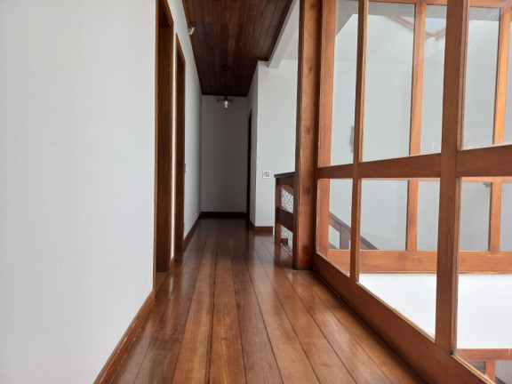 Imagem Casa com 4 Quartos à Venda, 326 m² em Araras - Teresópolis
