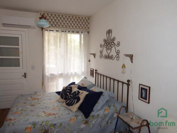 Imagem Apartamento com 1 Quarto à Venda, 32 m² em Centro Histórico - Porto Alegre Imagem Apartamento com 1 Quarto à Venda, 32 m² em Centro Histórico - Porto Alegre