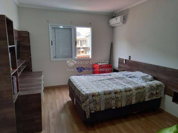 Imagem Casa com 4 Quartos à Venda, 220 m² em Jardim Santa Mena - Guarulhos Imagem Casa com 4 Quartos à Venda, 220 m² em Jardim Santa Mena - Guarulhos