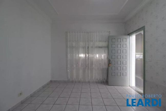 Imagem Casa com 3 Quartos para Alugar, 200 m² em Jardim Cristiane - Santo André