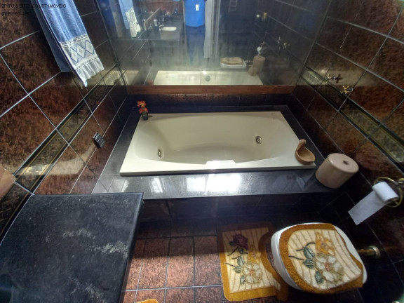 Imagem Imóvel com 4 Quartos à Venda, 374 m² em Garcia - Salvador Imagem Imóvel com 4 Quartos à Venda, 374 m² em Garcia - Salvador