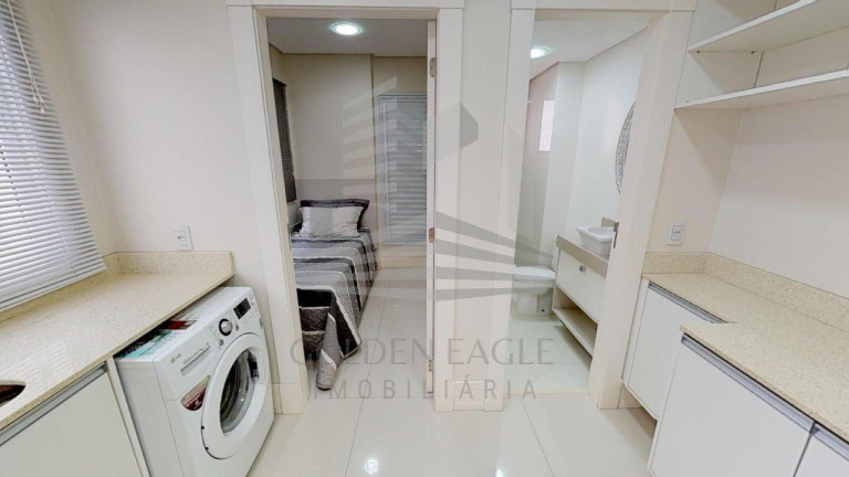 Imagem Apartamento com 3 Quartos à Venda, 198 m² em Centro - Balneário Camboriú Imagem Apartamento com 3 Quartos à Venda, 198 m² em Centro - Balneário Camboriú