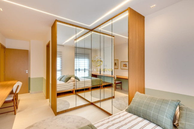 Imagem Apartamento com 3 Quartos à Venda, 245 m² em Setor Bueno - Goiânia Imagem Apartamento com 3 Quartos à Venda, 245 m² em Setor Bueno - Goiânia
