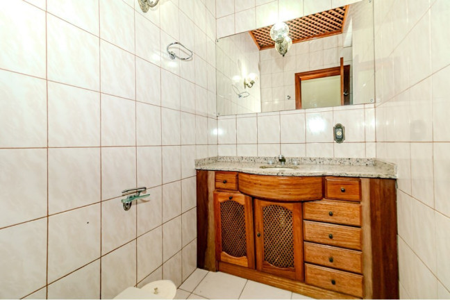 Imagem Casa com 3 Quartos à Venda, 243 m² em Menino Deus - Porto Alegre