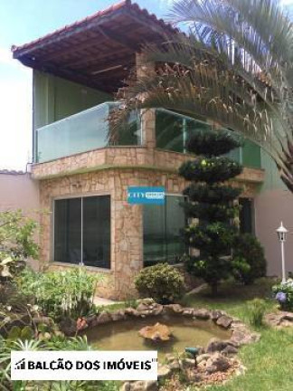 Imagem Casa com 3 Quartos à Venda, 440 m² em São Paulo