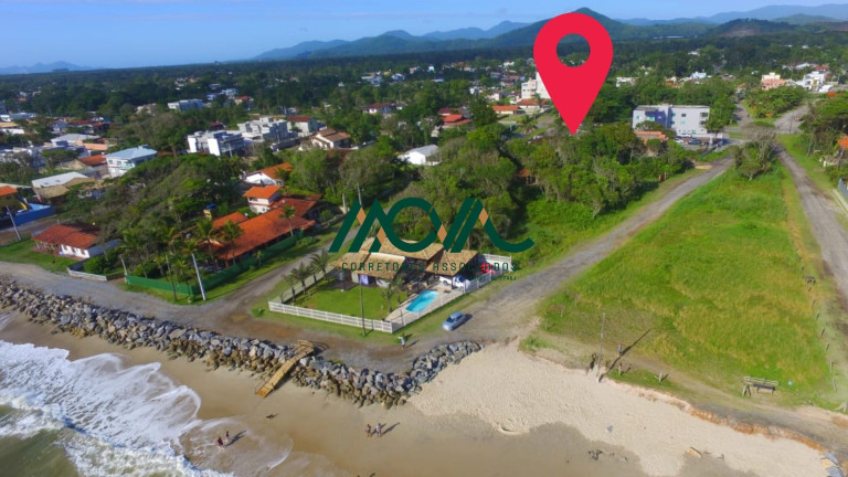 Casa com 3 Quartos à Venda, 150 m² em Mariluz - Itapoá