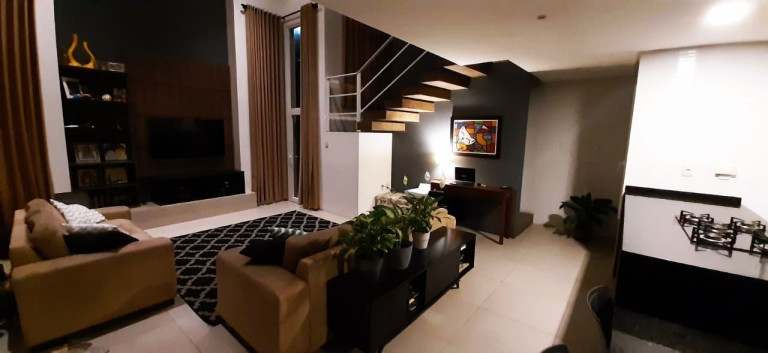 Imagem Imóvel com 2 Quartos à Venda, 130 m² em Centro - Garopaba Imagem Imóvel com 2 Quartos à Venda, 130 m² em Centro - Garopaba