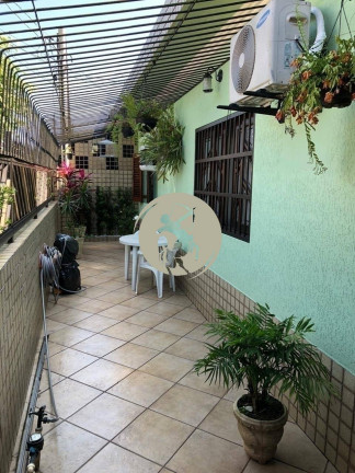 Imagem Casa com 2 Quartos à Venda, 60 m² em Vila Tupi - Praia Grande Imagem Casa com 2 Quartos à Venda, 60 m² em Vila Tupi - Praia Grande