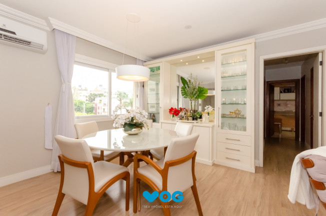 Imagem Imóvel com 3 Quartos à Venda, 127 m² em Petrópolis - Porto Alegre