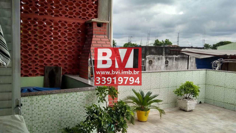 Casa com 2 Quartos à Venda, 120 m² em Bento Ribeiro - Rio De Janeiro