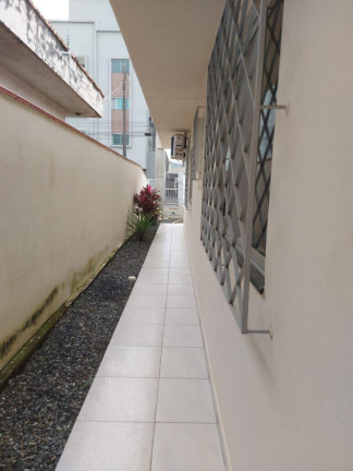 Imagem Casa com 3 Quartos à Venda, em Cedro - Camboriú Imagem Casa com 3 Quartos à Venda, em Cedro - Camboriú