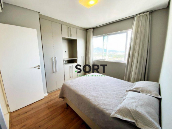 Imagem Cobertura com 3 Quartos à Venda, 258 m² em Centro - Balneário Camboriú