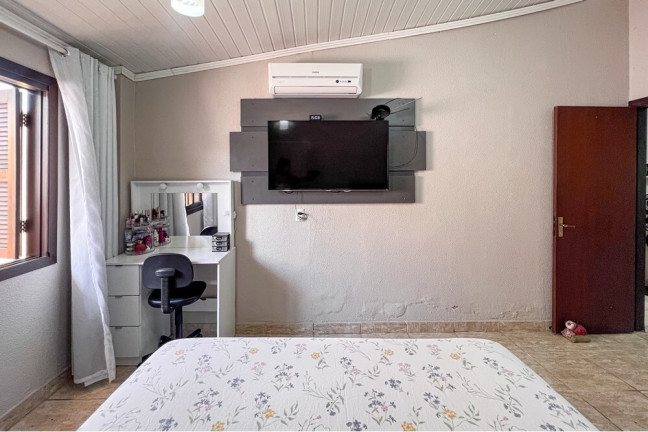 Imagem Casa com 2 Quartos à Venda, 125 m² em Igara - Canoas