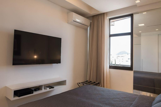 Imagem Flat com 1 Quarto para Temporada, 58 m² em Leblon - Rio De Janeiro