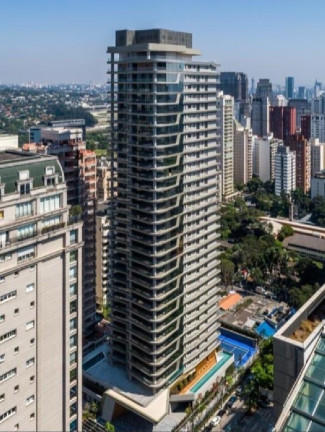 Imagem Imóvel com 4 Quartos à Venda, 570 m² em Itaim Bibi - São Paulo Imagem Imóvel com 4 Quartos à Venda, 570 m² em Itaim Bibi - São Paulo