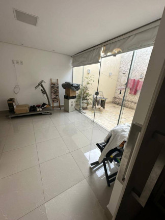 Imagem Casa com 3 Quartos à Venda, 200 m² em Despraiado - Cuiabá Imagem Casa com 3 Quartos à Venda, 200 m² em Despraiado - Cuiabá