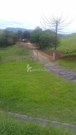 Imagem Chácara com 3 Quartos à Venda, 300 m² em Centro - Paraibuna Imagem Chácara com 3 Quartos à Venda, 300 m² em Centro - Paraibuna