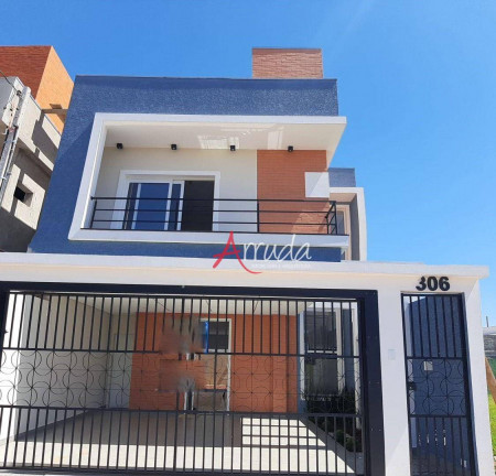 Sobrado com 3 Quartos à Venda, 138 m² em Tropical Iii - Cascavel