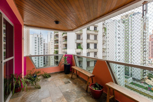 Imagem Apartamento com 3 Quartos à Venda, 200 m² em Moema - São Paulo Imagem Apartamento com 3 Quartos à Venda, 200 m² em Moema - São Paulo