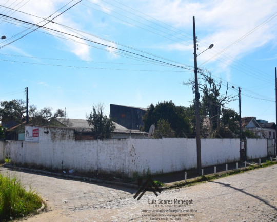 Imagem Casa com 13 Quartos à Venda, 510 m² em Centro - Balneário Rincão Imagem Casa com 13 Quartos à Venda, 510 m² em Centro - Balneário Rincão
