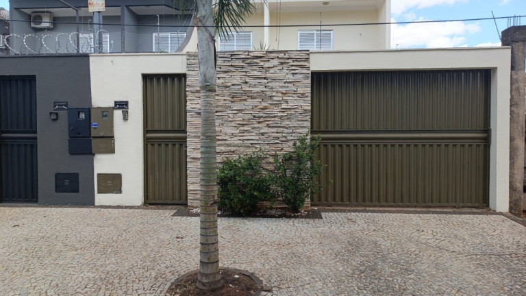 Sobrado com 4 Quartos à Venda, 189 m² em Jardim Atlântico - Goiânia