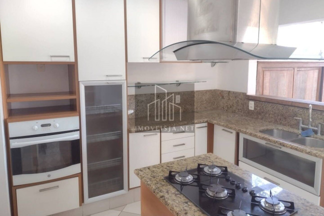 Imagem Casa com 3 Quartos à Venda, 205 m² em Alphaville - Santana De Parnaíba