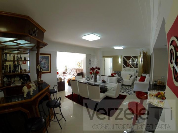 Imagem Apartamento com 3 Quartos à Venda, 186 m² em Centro - Balneário Camboriú