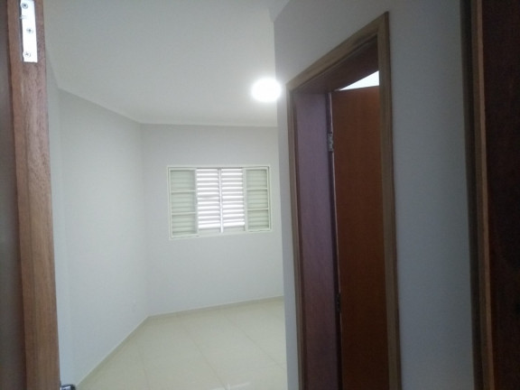 Imagem Apartamento com 2 Quartos à Venda,  em Bauru