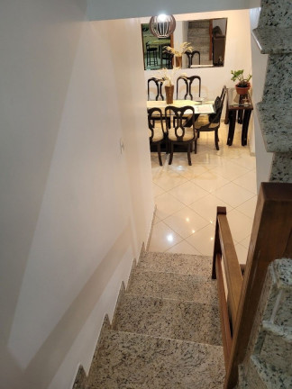 Imagem Casa com 3 Quartos à Venda, 111 m² em Novo Mundo - Curitiba Imagem Casa com 3 Quartos à Venda, 111 m² em Novo Mundo - Curitiba