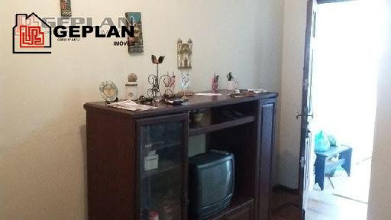 Imagem Sobrado com 4 Quartos à Venda, 240 m² em Cambuci - São Paulo Imagem Sobrado com 4 Quartos à Venda, 240 m² em Cambuci - São Paulo