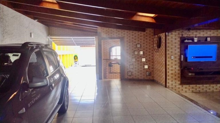 Imagem Casa com 3 Quartos à Venda, 364 m² em Campo Comprido - Curitiba Imagem Casa com 3 Quartos à Venda, 364 m² em Campo Comprido - Curitiba