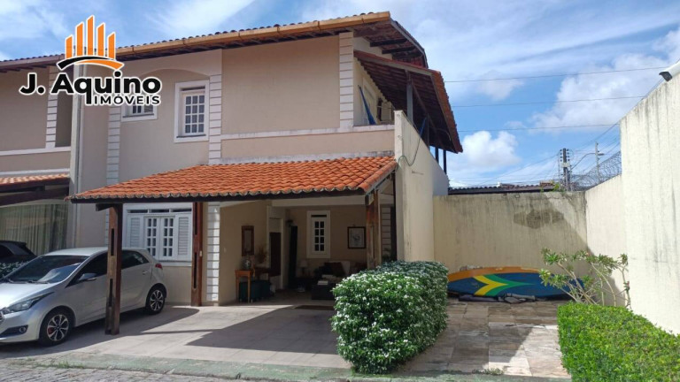 Imagem Casa de Condomínio com 4 Quartos à Venda, em Sapiranga-coité - Fortaleza Imagem Casa de Condomínio com 4 Quartos à Venda, em Sapiranga-coité - Fortaleza