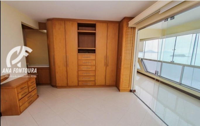 Imagem Apartamento com 3 Quartos à Venda, 202 m² em Centro - Balneário Camboriú Imagem Apartamento com 3 Quartos à Venda, 202 m² em Centro - Balneário Camboriú