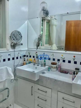 Imagem Casa com 4 Quartos à Venda, 450 m² em Corrêas - Petrópolis Imagem Casa com 4 Quartos à Venda, 450 m² em Corrêas - Petrópolis