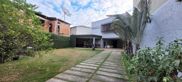Casa com 3 Quartos à Venda, 414 m² em Bethânia - Ipatinga