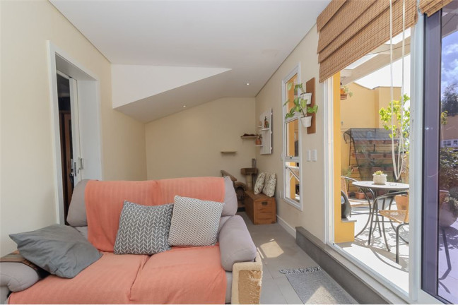 Imagem Casa de Condomínio com 3 Quartos à Venda, 116 m² em Medianeira - Porto Alegre