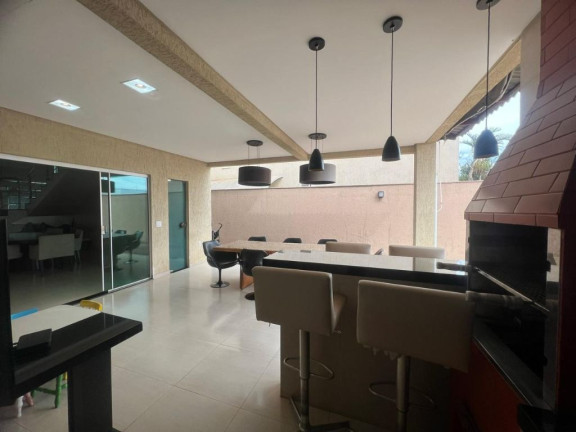 Imagem Sobrado com 4 Quartos à Venda, 283 m² em Jardins Lisboa - Goiânia Imagem Sobrado com 4 Quartos à Venda, 283 m² em Jardins Lisboa - Goiânia