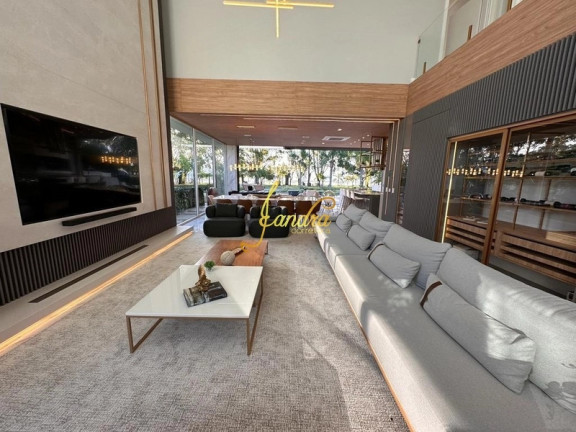 Imagem Casa de Condomínio com 6 Quartos à Venda, 588 m² em Zona Nova - Capão Da Canoa