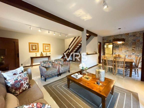 Imagem Casa com 3 Quartos à Venda, 231 m² em Panorama - Teresópolis Imagem Casa com 3 Quartos à Venda, 231 m² em Panorama - Teresópolis
