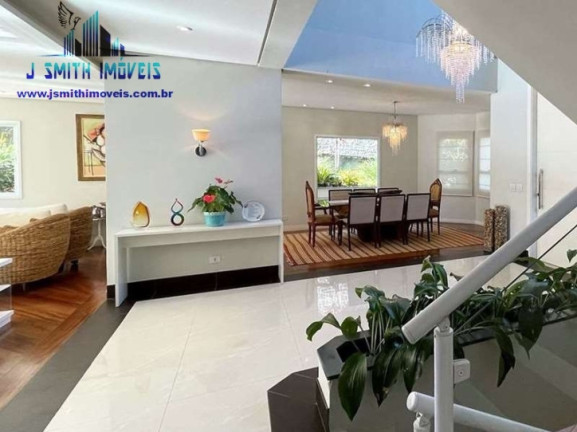 Imagem Casa com 5 Quartos à Venda, 610 m² em Vila Santo Antônio - Cotia Imagem Casa com 5 Quartos à Venda, 610 m² em Vila Santo Antônio - Cotia
