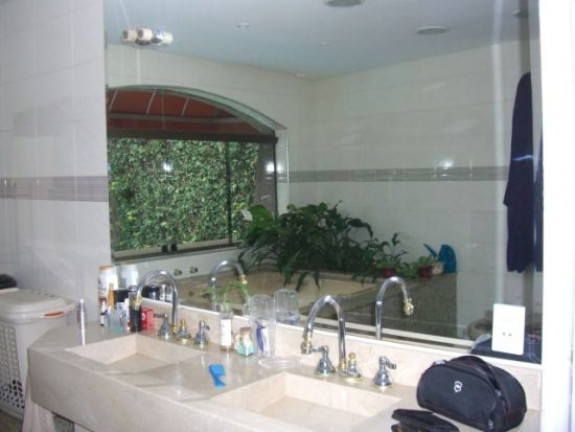 Imagem Sobrado com 4 Quartos à Venda, 750 m² em Jardim Da Glória - São Paulo