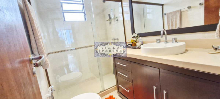 Imagem Apartamento com 4 Quartos à Venda, 184 m² em Copacabana - Rio De Janeiro Imagem Apartamento com 4 Quartos à Venda, 184 m² em Copacabana - Rio De Janeiro