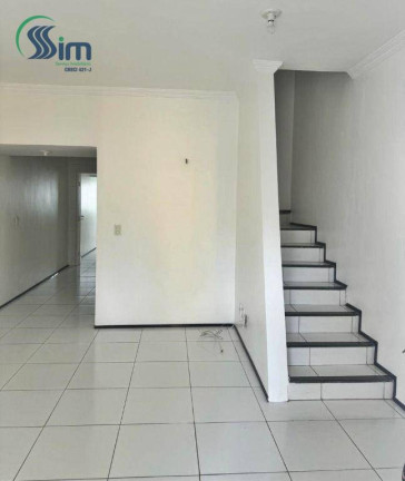 Imagem Casa com 3 Quartos à Venda, 140 m² em Sapiranga - Fortaleza
