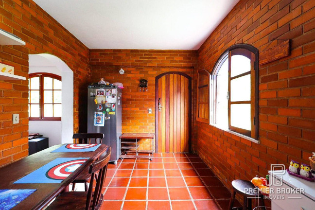 Imagem Casa com 4 Quartos à Venda, 187 m² em Golfe - Teresópolis Imagem Casa com 4 Quartos à Venda, 187 m² em Golfe - Teresópolis