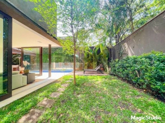 Imagem Casa com 5 Quartos à Venda, 772 m² em Jardim América - São Paulo