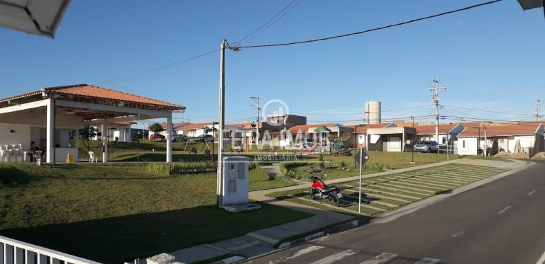 Casa com 2 Quartos à Venda,  em Sim - Feira De Santana
